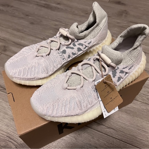 adidas Yeezy 350 V2 CMPCT - Picture 1 of 2